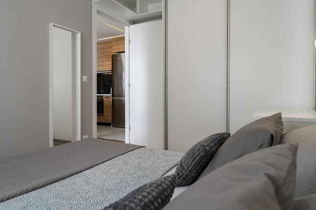 City Lux Apartment 1- With Garage And Balcony Zára Kültér fotó
